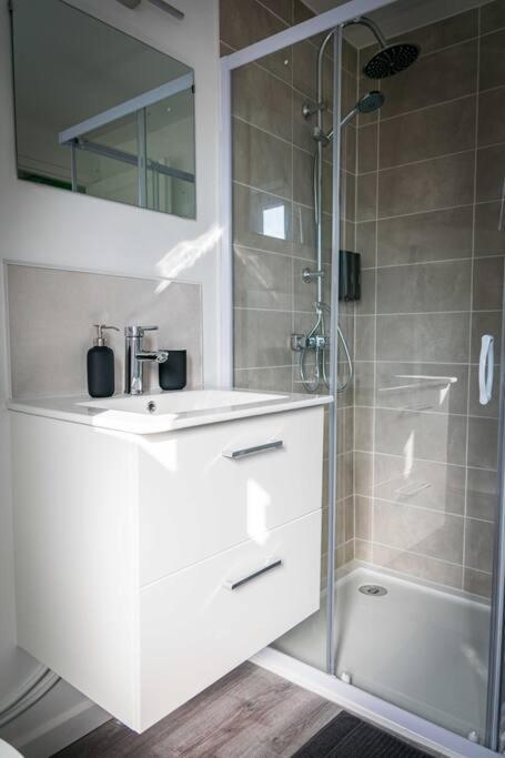 Apartamento L'Albatros 005 - Hypercentre * Cosy * Wifi Saint-Quentin  Exterior foto